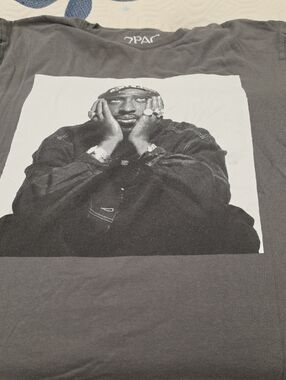 Gray Graphic Tupac Photo T-Shirt - L Unisex